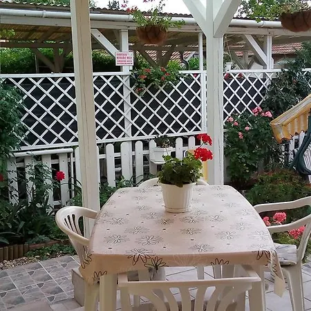 Zöld Sziget Apartman Apartment *